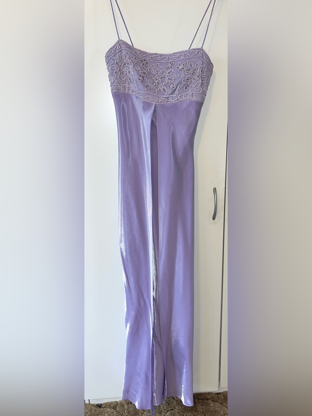 Morgan & Co Lilac Formal/Prom/Homecoming Size 9/10 Dress - EXCELLENT CONDITION